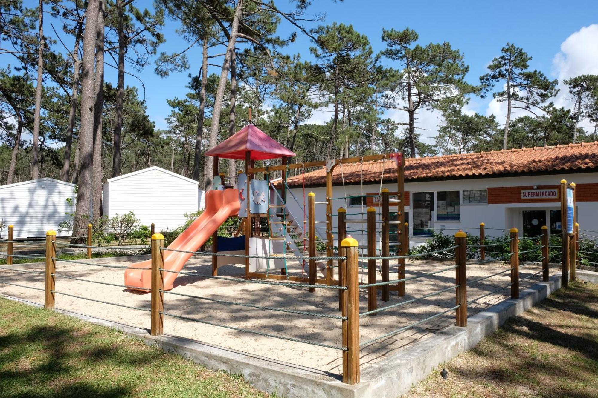 Hotel Parque De Campismo Orbitur São Pedro de Muel Exterior foto